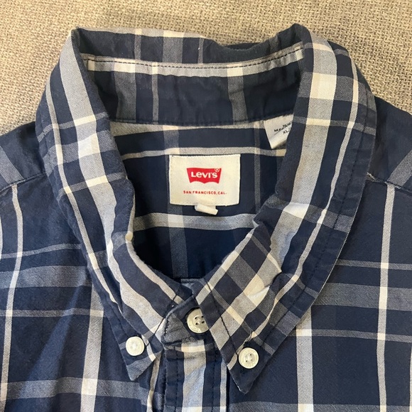 Levi’s, XL, Mens, Casual Button Down Long sleeve Shirt - Picture 2 of 3